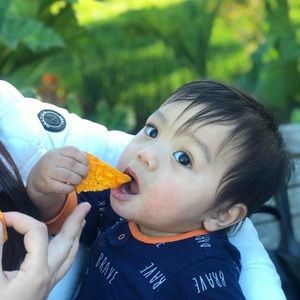 Meet your Posher, Khara